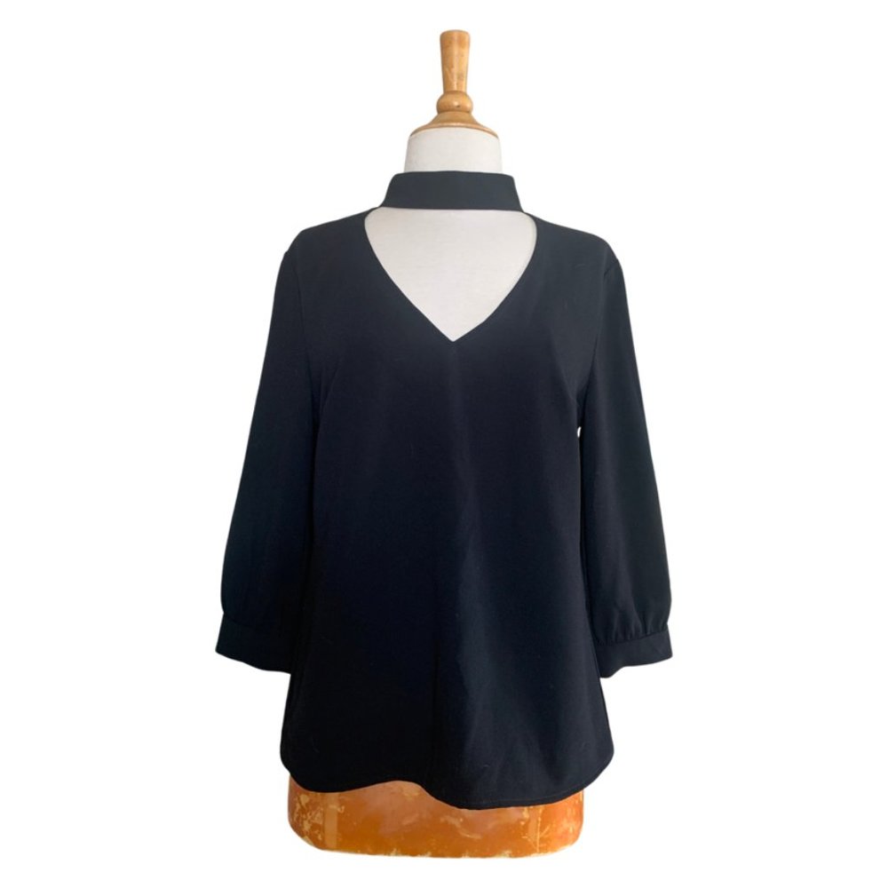 Trina Turk 3/4 Sleeve Choker V-Neck Black Blouse